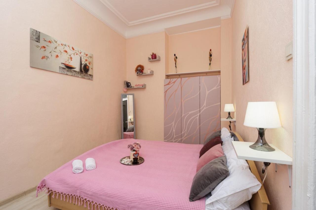 Comfortable Apartment In The Very Center Of Odessa Buitenkant foto