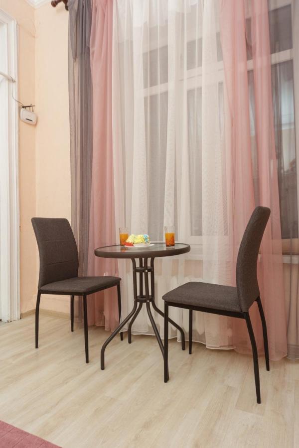 Comfortable Apartment In The Very Center Of Odessa Buitenkant foto