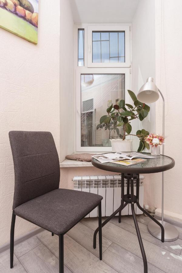 Comfortable Apartment In The Very Center Of Odessa Buitenkant foto